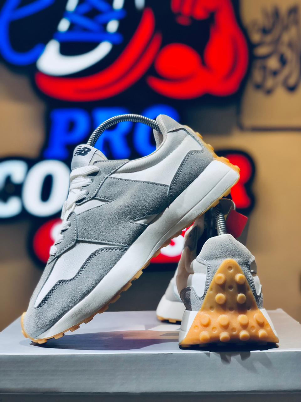 New Balance 327 White Grey